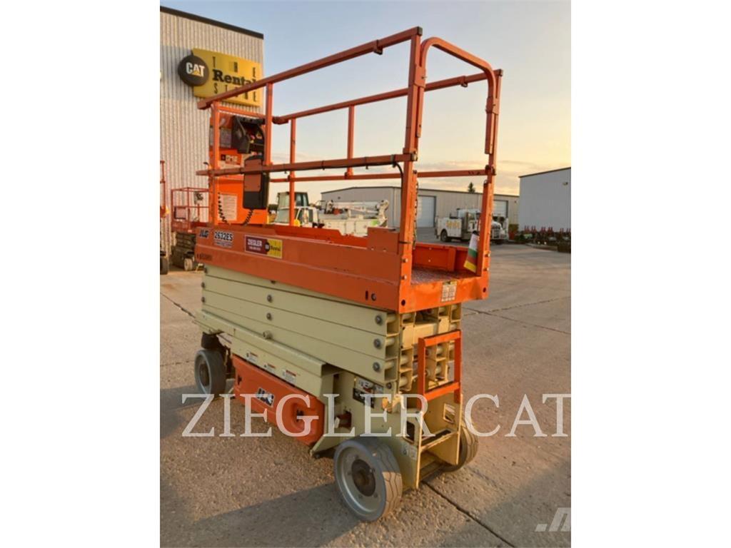 JLG 2632ES 剪式升降機