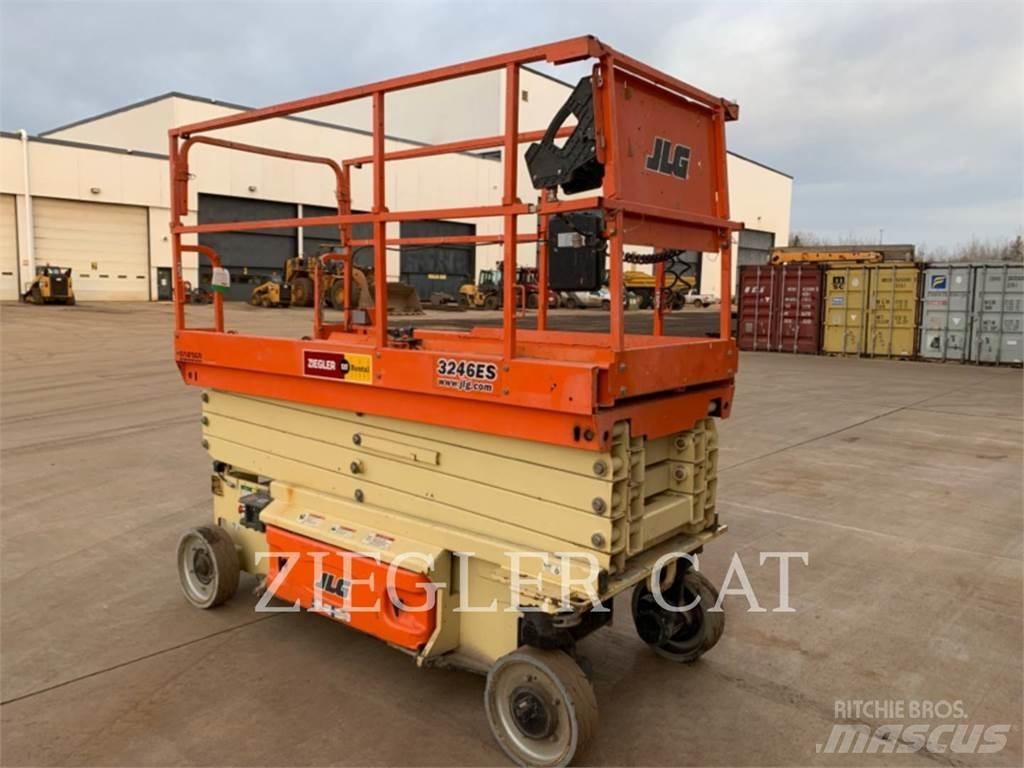 JLG 3246ES 剪式升降機