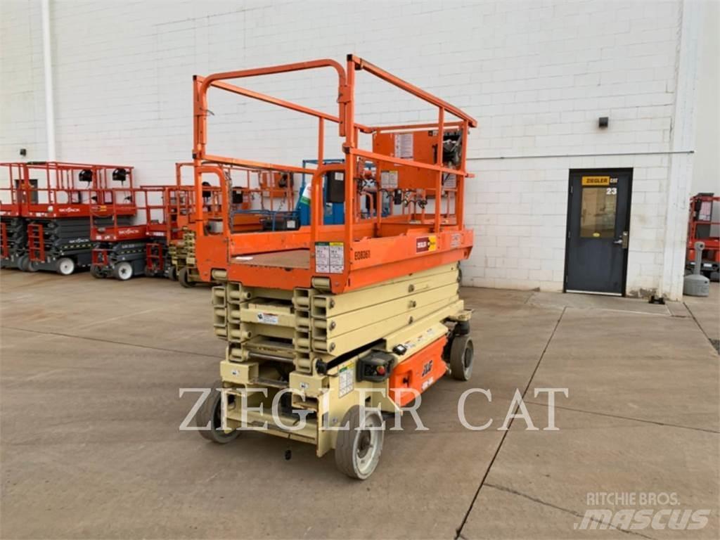 JLG 3246ES 剪式升降機