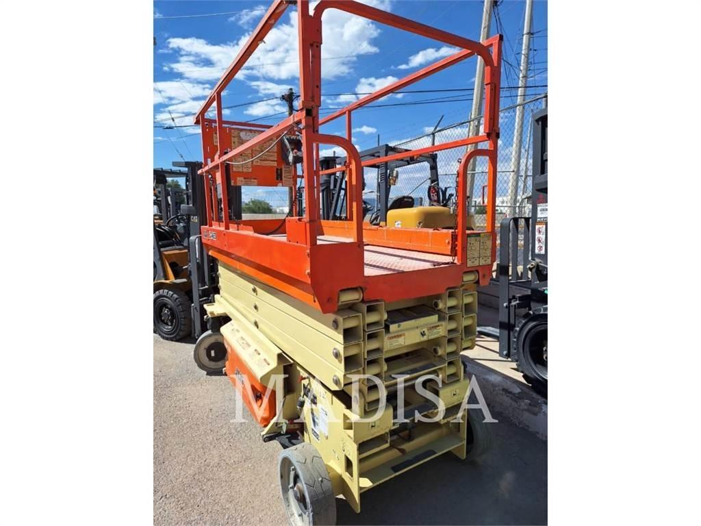 JLG 3246ES 剪式升降機