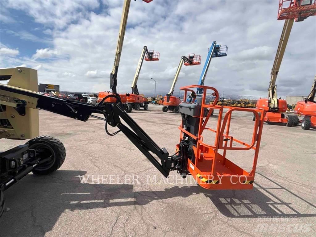 JLG 340AJ 曲臂高空作業車