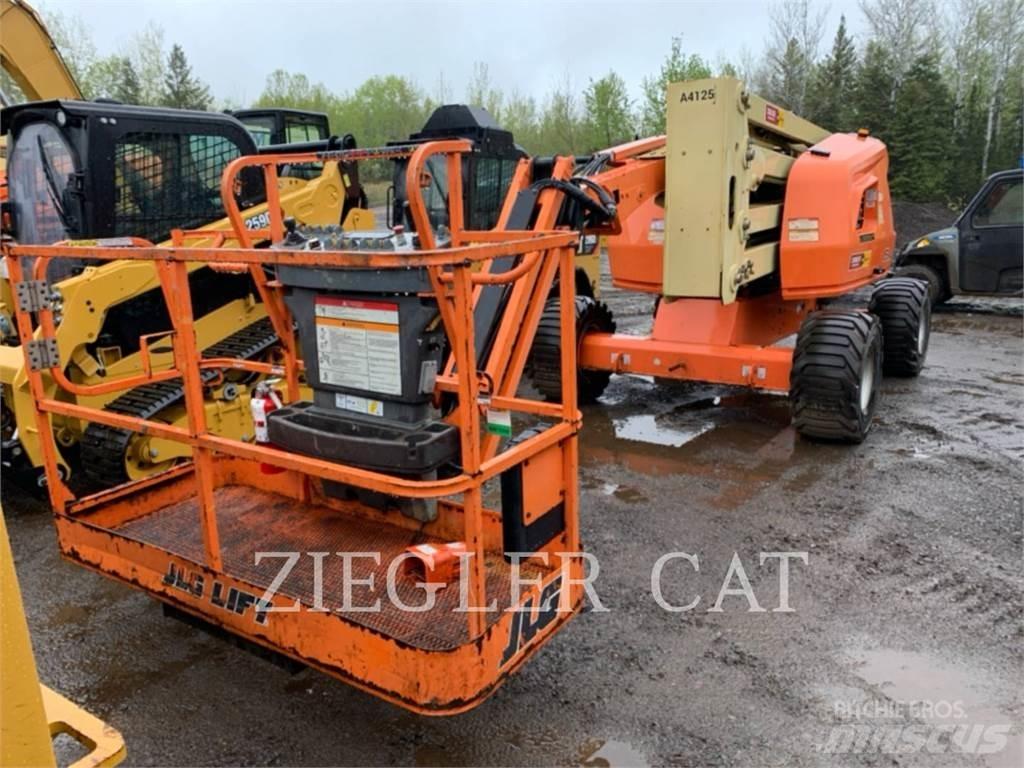 JLG 450AJ 曲臂高空作業車