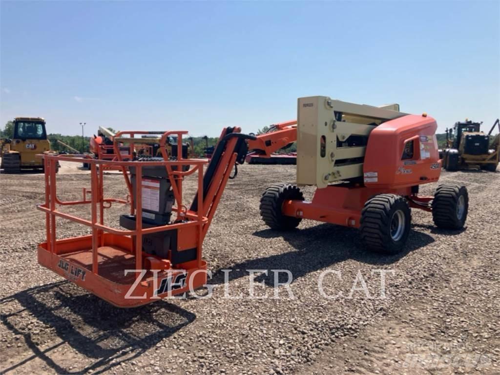 JLG 450AJ 曲臂高空作業車