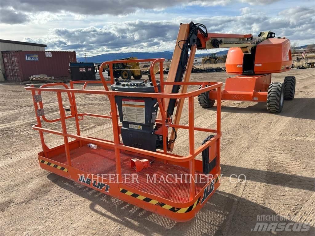 JLG 460SJ 曲臂高空作業車