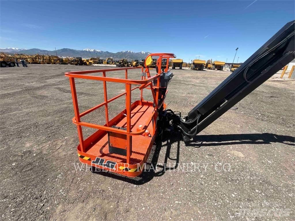 JLG 460SJ 曲臂高空作業車