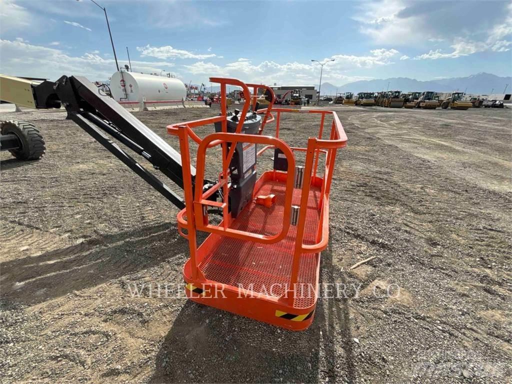 JLG 460SJ 曲臂高空作業車