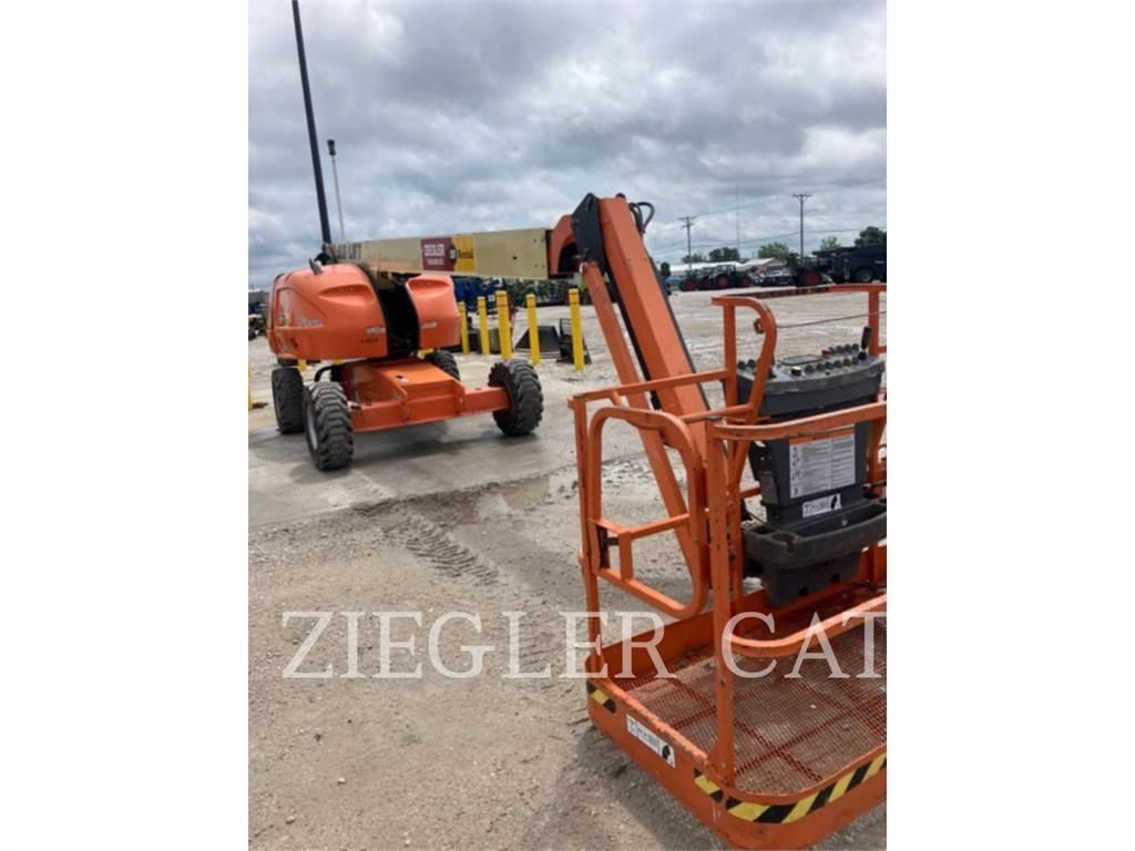 JLG 460SJ 曲臂高空作業車