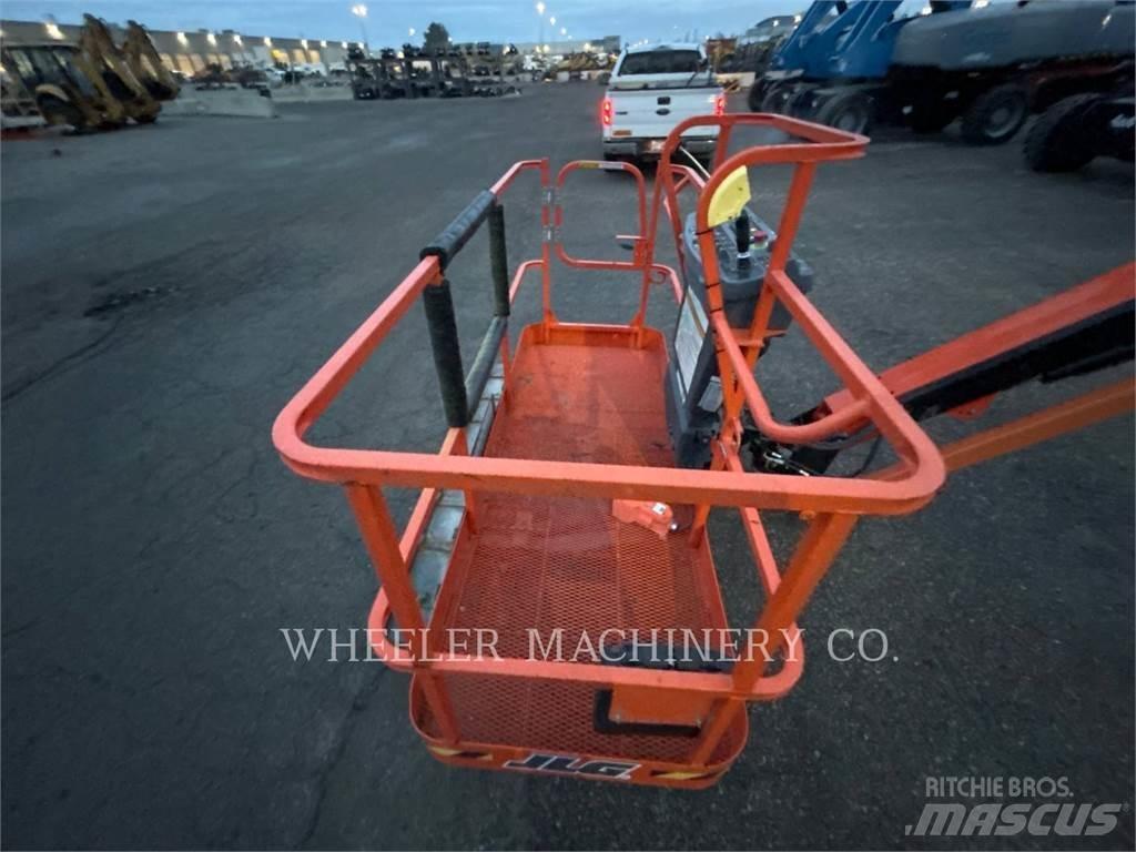 JLG 460SJ SP 曲臂高空作業車