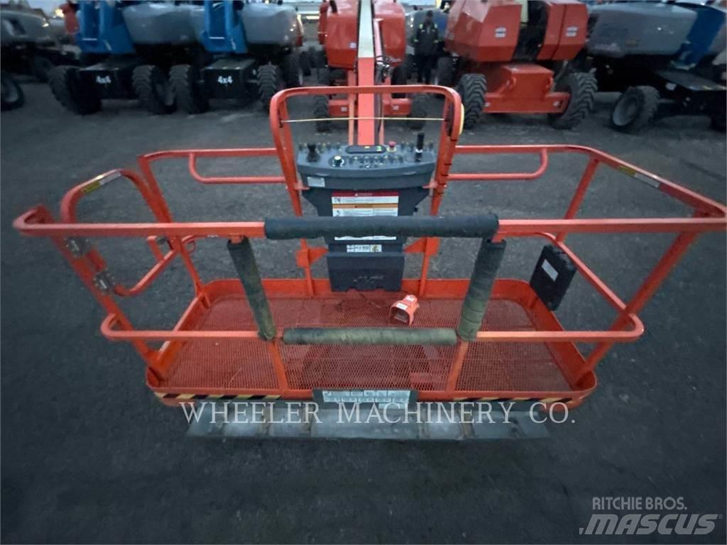 JLG 460SJ SP 曲臂高空作業車