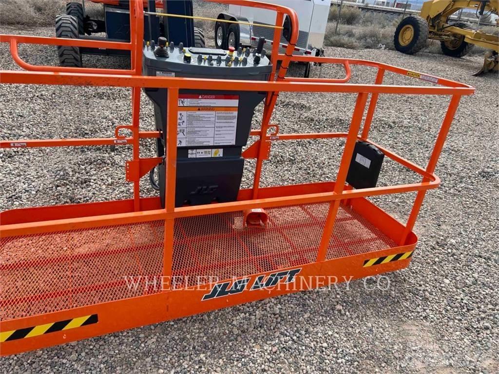 JLG 460SJ SP 曲臂高空作業車
