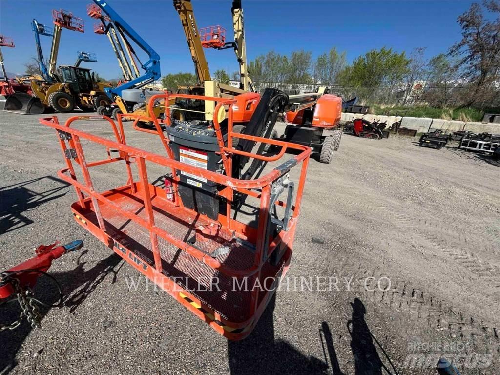JLG 460SJ SP 曲臂高空作業車