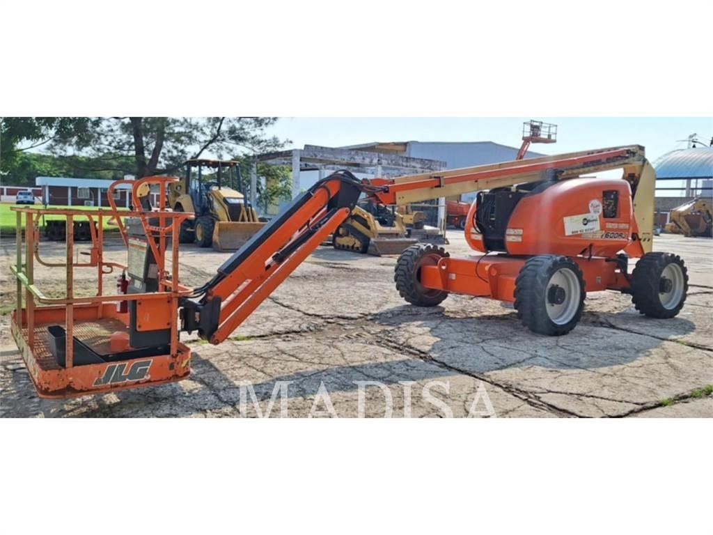 JLG 600AJ 曲臂高空作業車