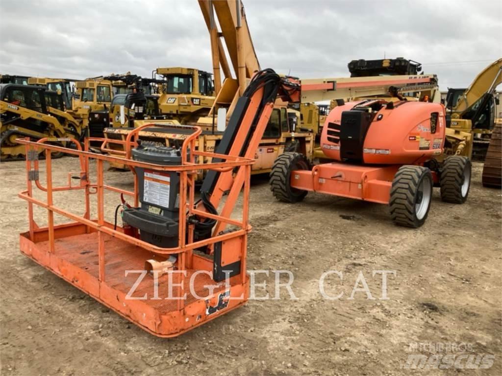 JLG 600AJ 曲臂高空作業車