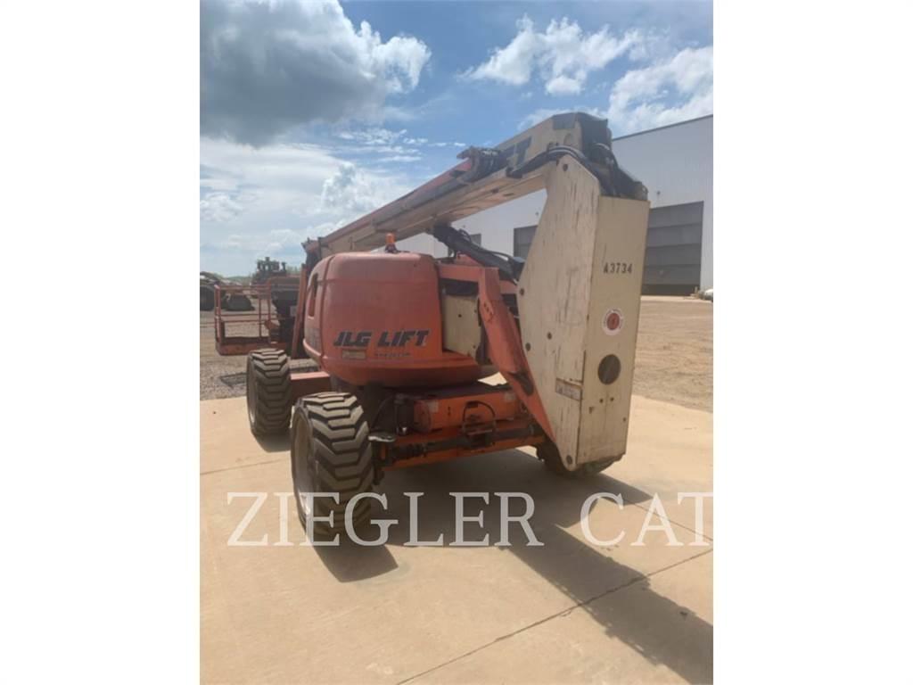JLG 600AJ 曲臂高空作業車