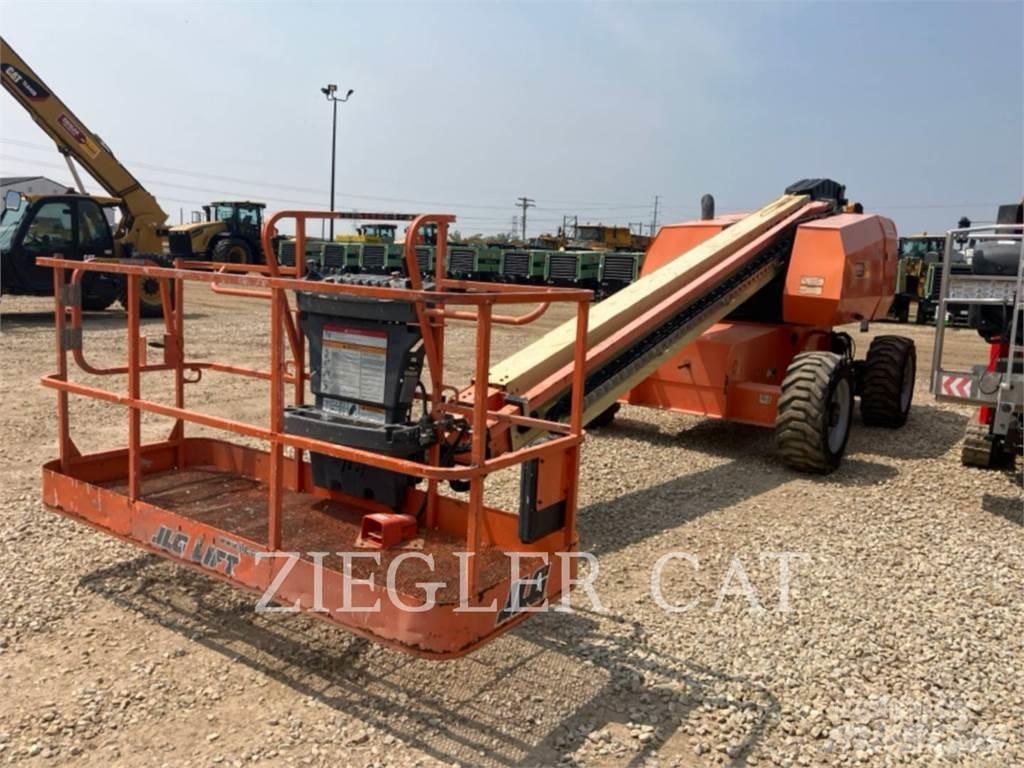 JLG 600S 曲臂高空作業車