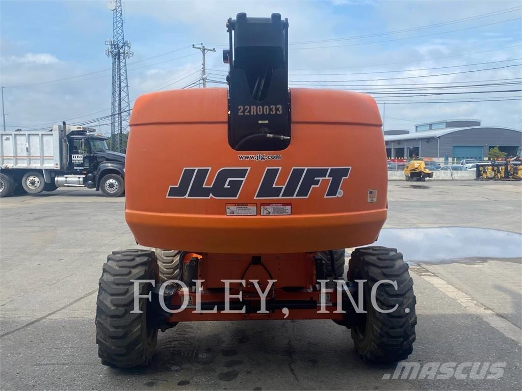 JLG 600S 曲臂高空作業車