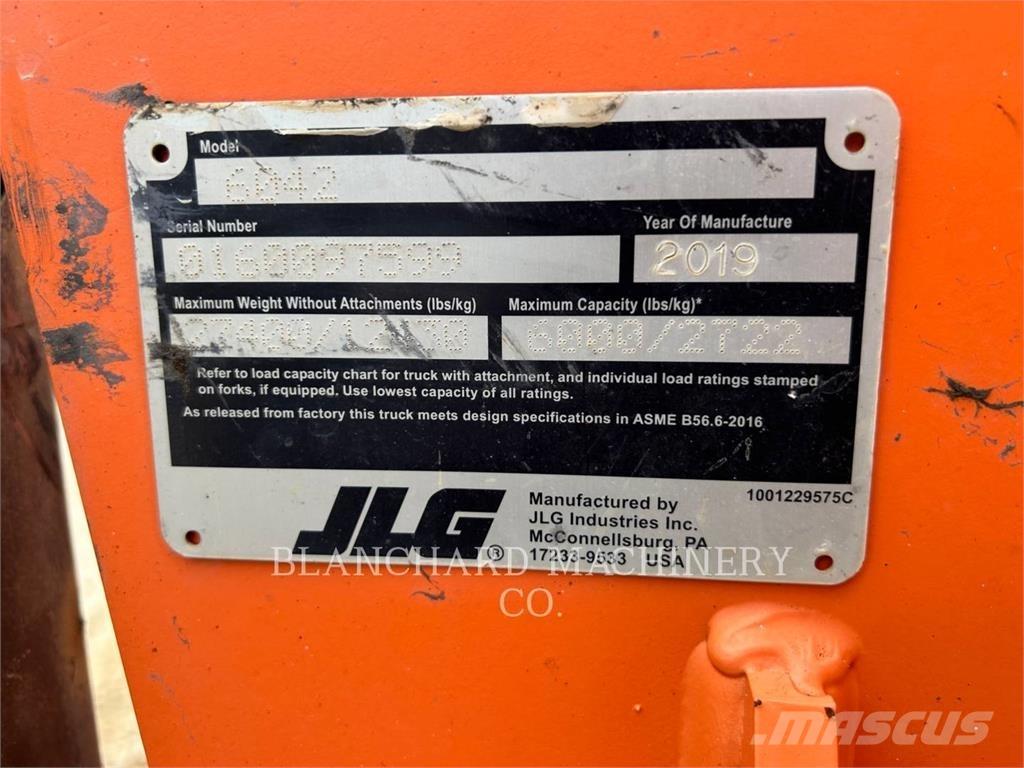 JLG 6042 伸縮臂操作車