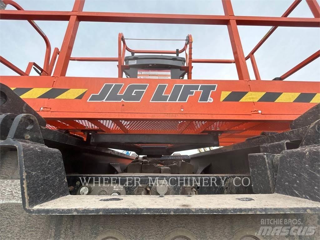 JLG 660SJ 曲臂高空作業車