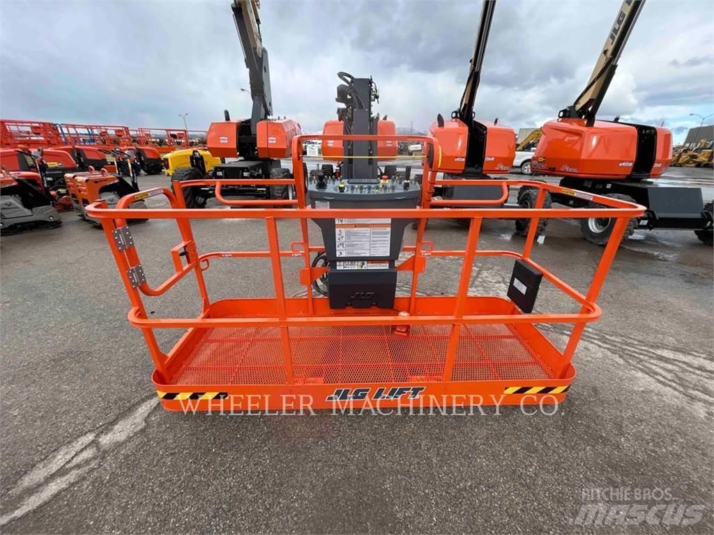 JLG 660SJ 曲臂高空作業車