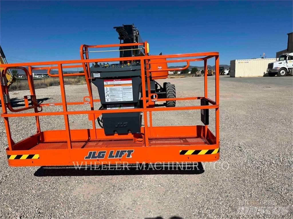 JLG 660SJ 曲臂高空作業車