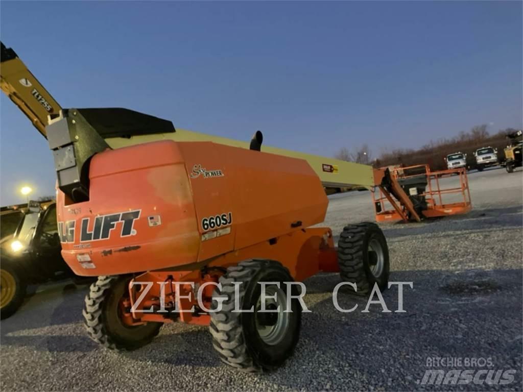 JLG 660SJ 曲臂高空作業車