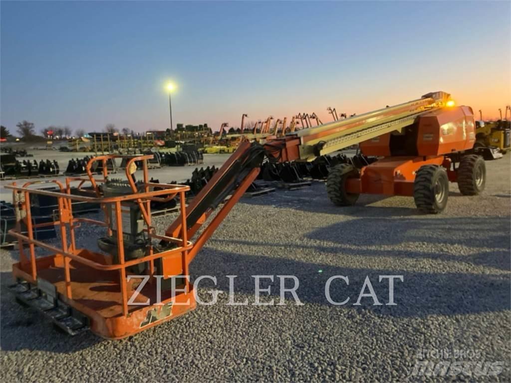 JLG 660SJ 曲臂高空作業車