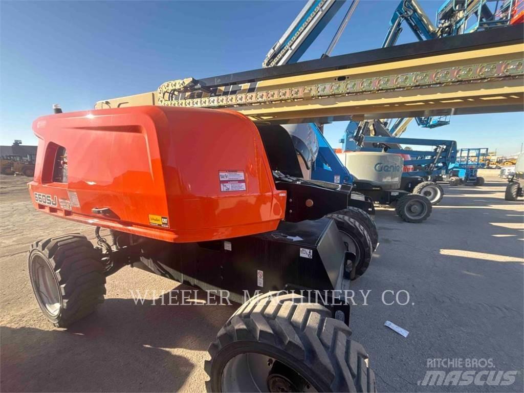 JLG 660SJ 曲臂高空作業車