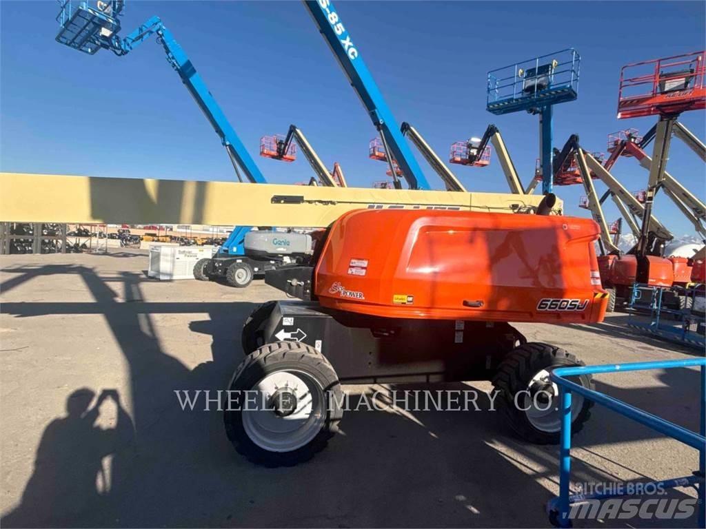 JLG 660SJ 曲臂高空作業車