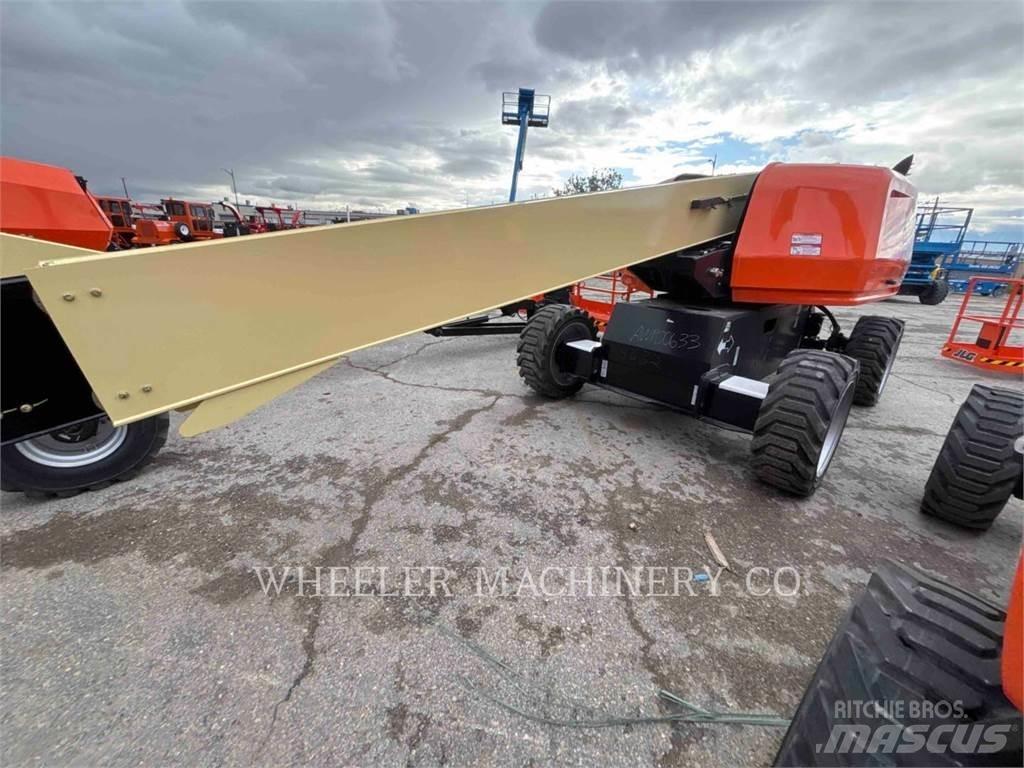 JLG 660SJ 曲臂高空作業車
