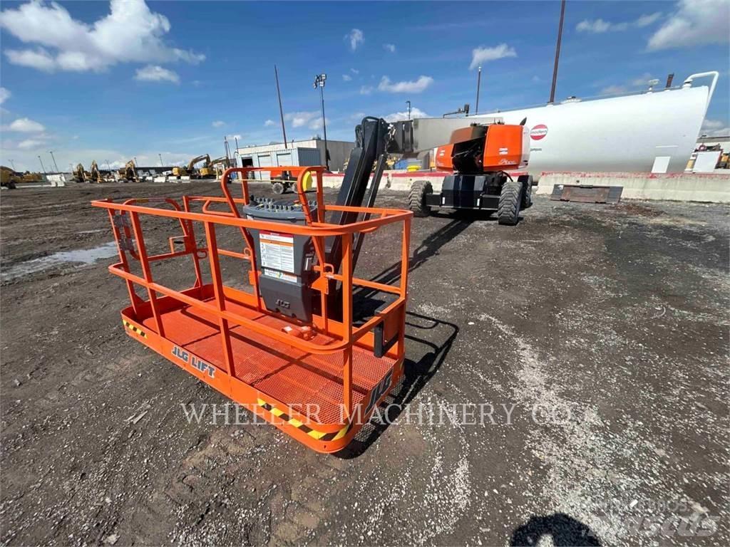 JLG 660SJ SP 曲臂高空作業車