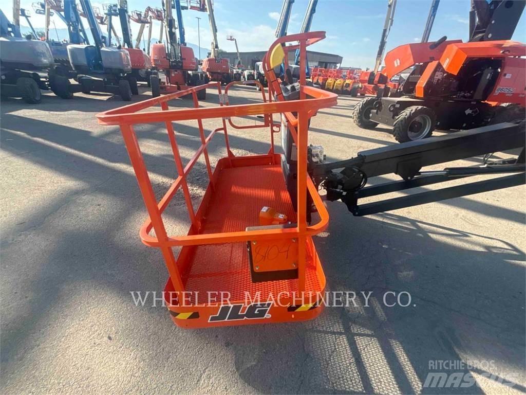 JLG 660SJ SP 曲臂高空作業車