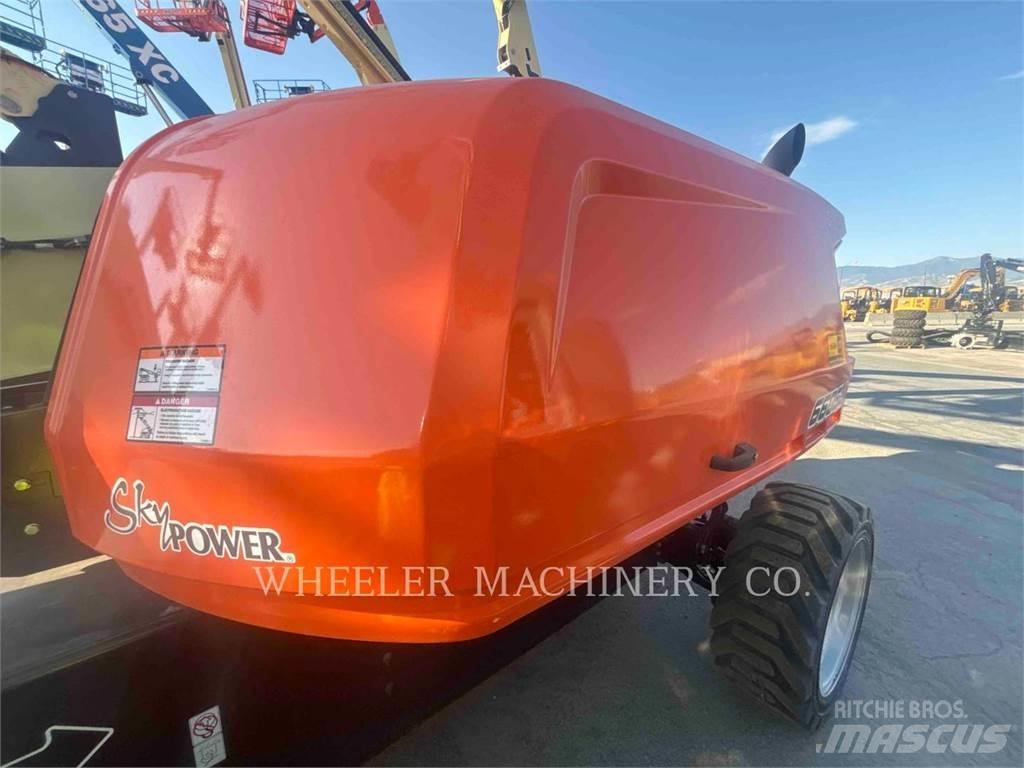JLG 660SJ SP 曲臂高空作業車