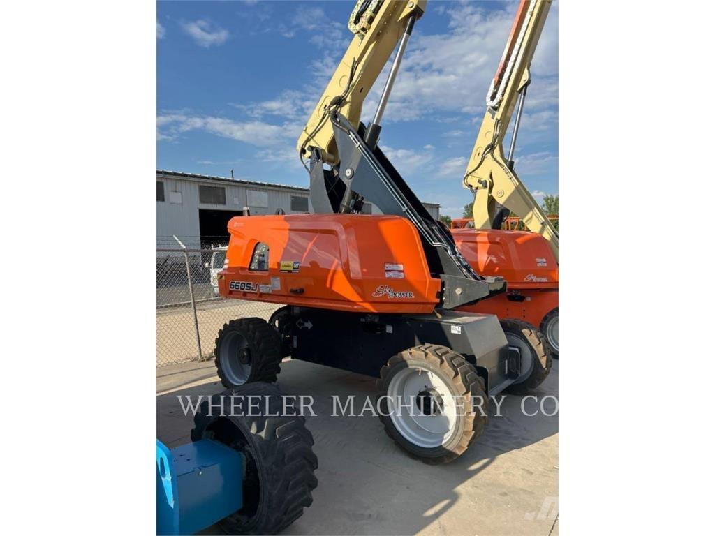 JLG 660SJ SP 曲臂高空作業車