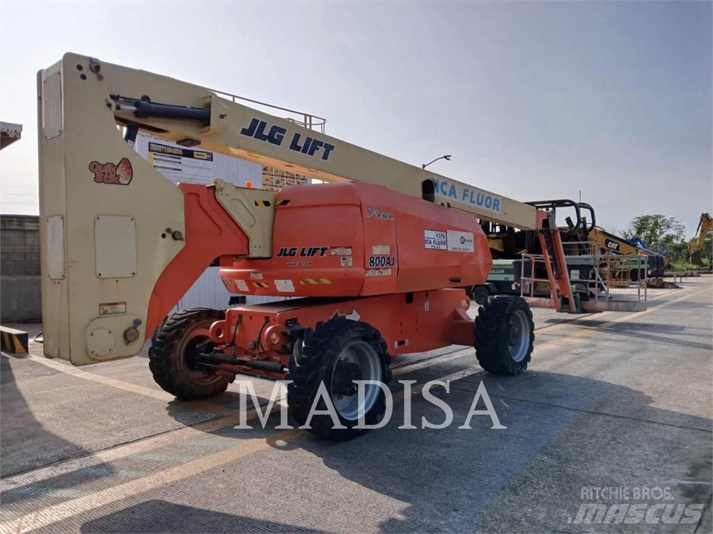 JLG 800 AJ 曲臂高空作業車