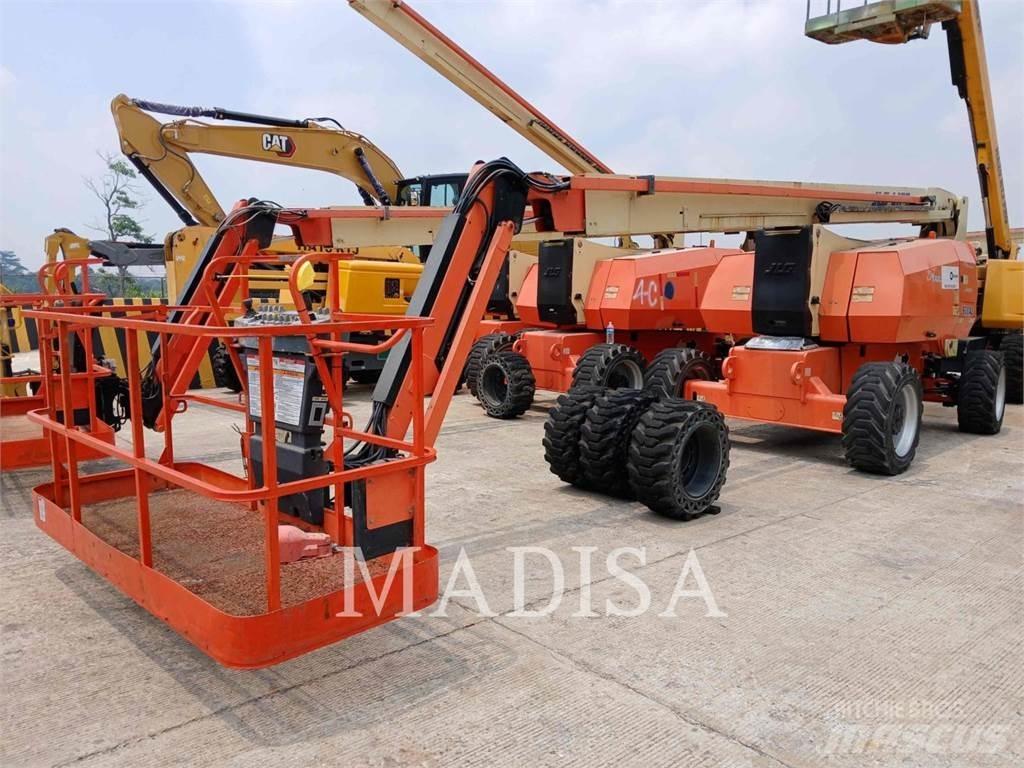 JLG 800 AJ 曲臂高空作業車