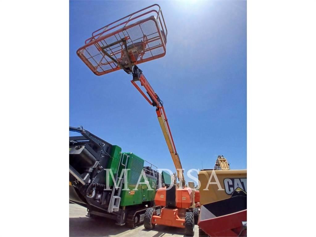 JLG 800 AJ 曲臂高空作業車