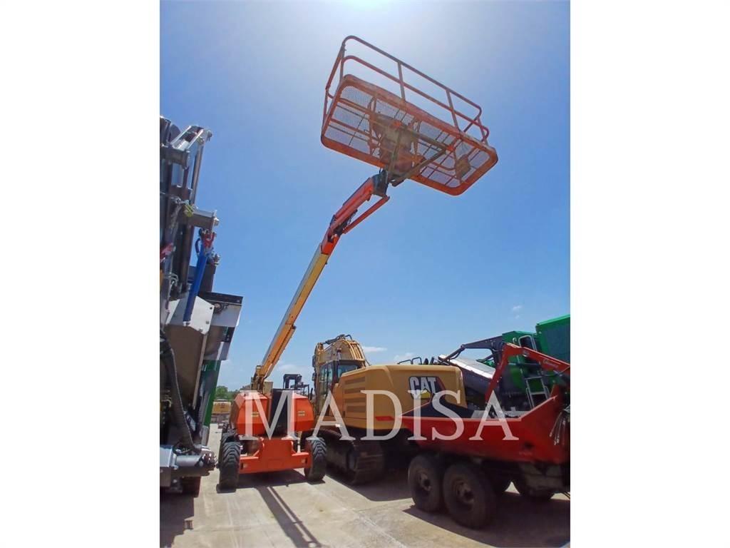 JLG 800 AJ 曲臂高空作業車