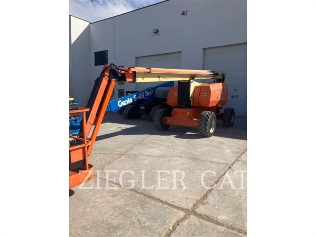 JLG 800AJ 曲臂高空作業車