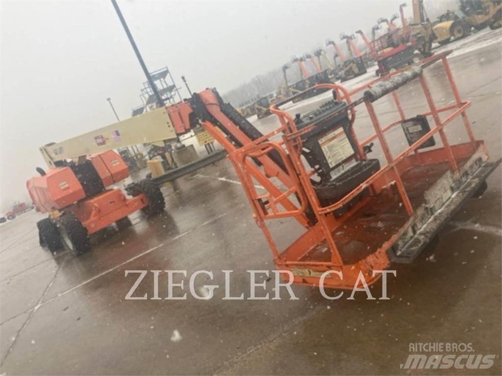 JLG 860SJ 曲臂高空作業車