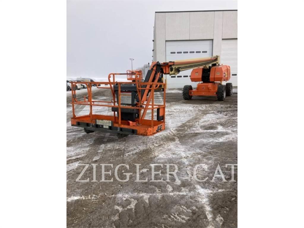 JLG 860SJ 曲臂高空作業車