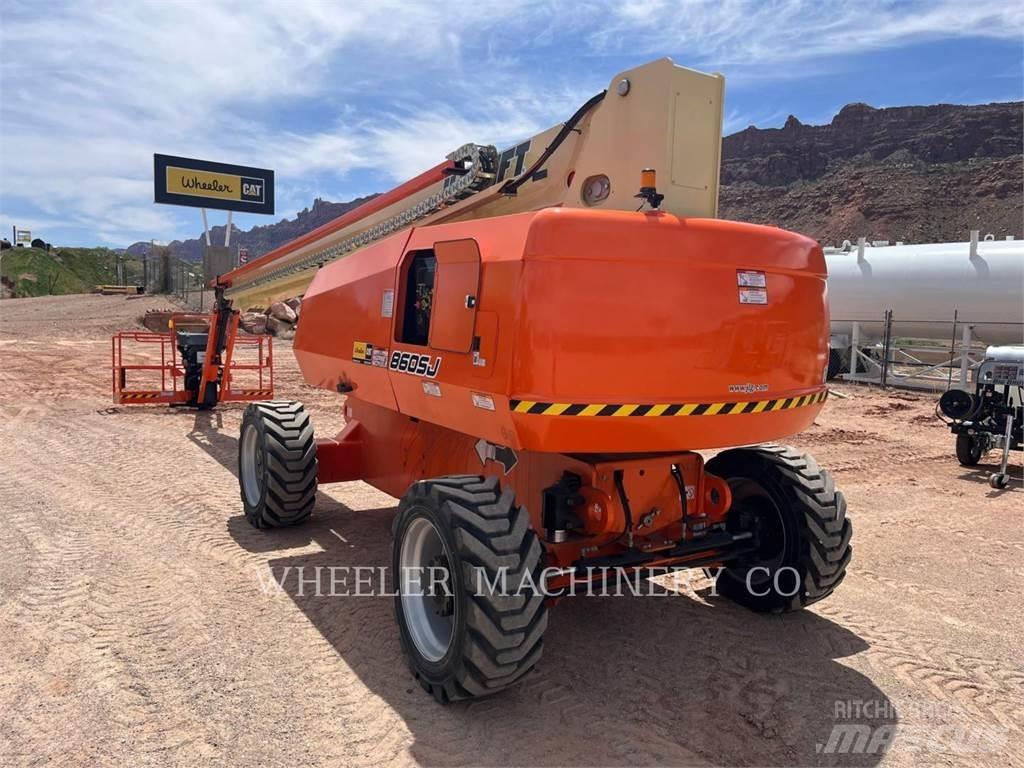 JLG 860SJ SP 曲臂高空作業車