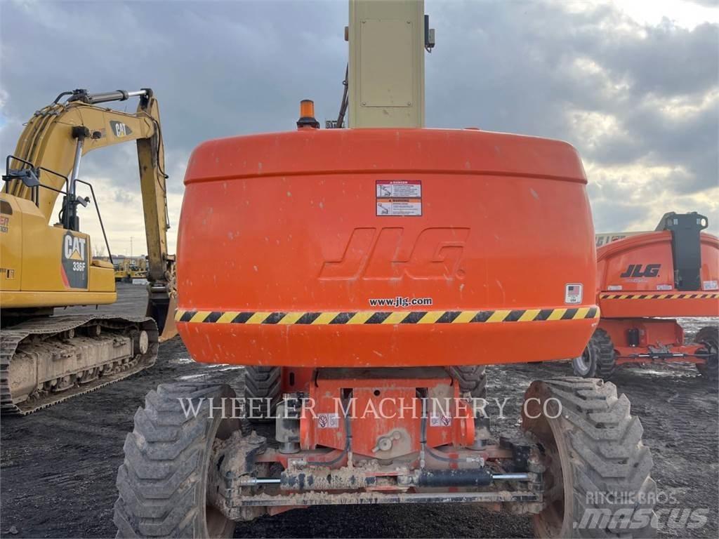JLG 860SJ SP 曲臂高空作業車