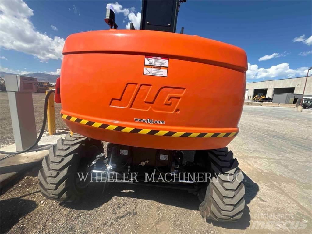 JLG 860SJ SP 曲臂高空作業車