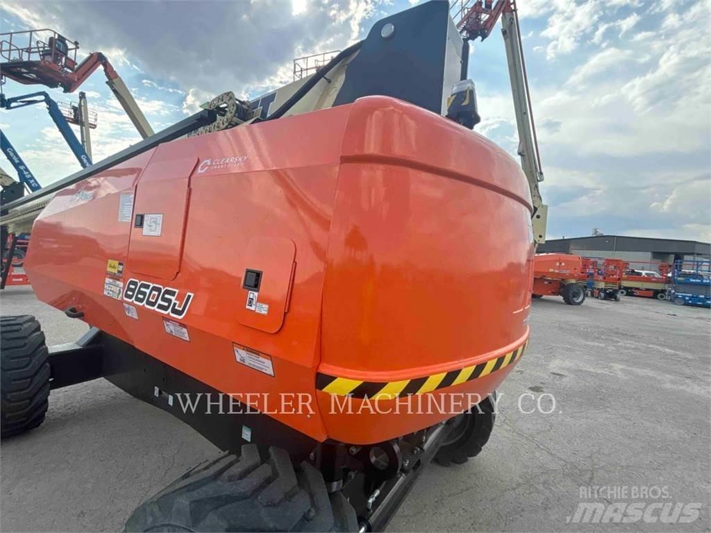 JLG 860SJ SP 曲臂高空作業車