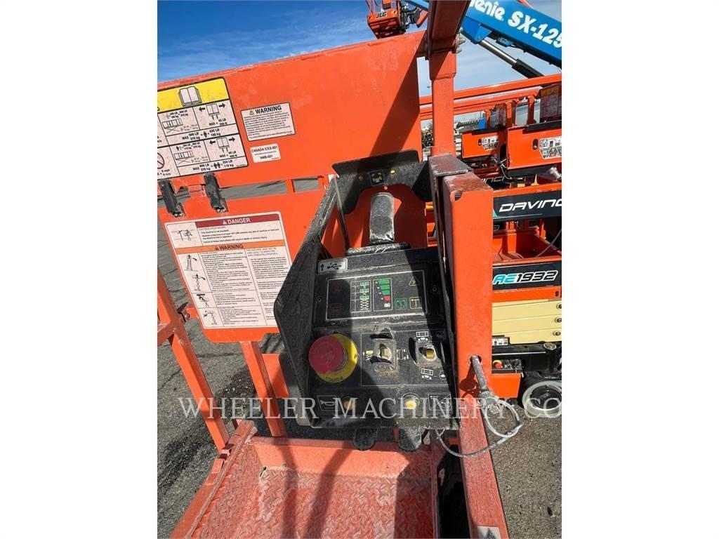 JLG AE1932 剪式升降機