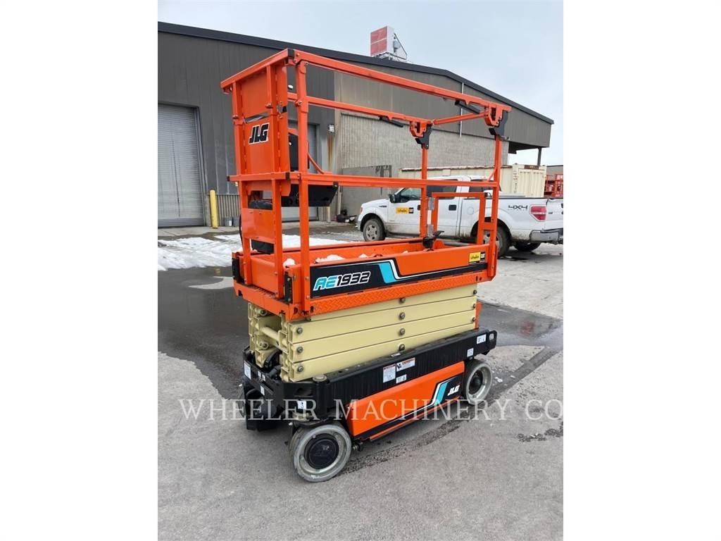 JLG AE1932 剪式升降機