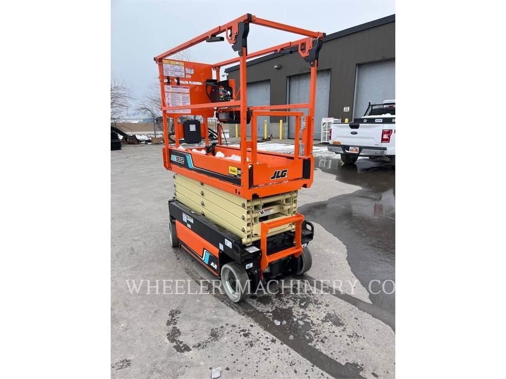 JLG AE1932 剪式升降機