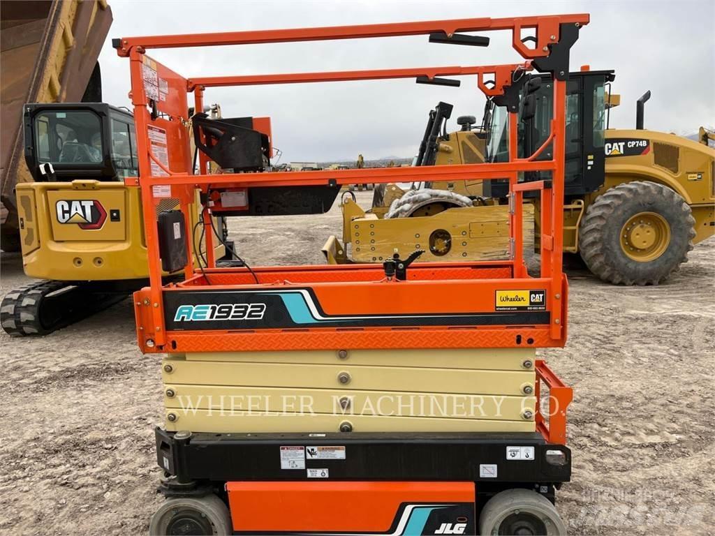 JLG AE1932 剪式升降機