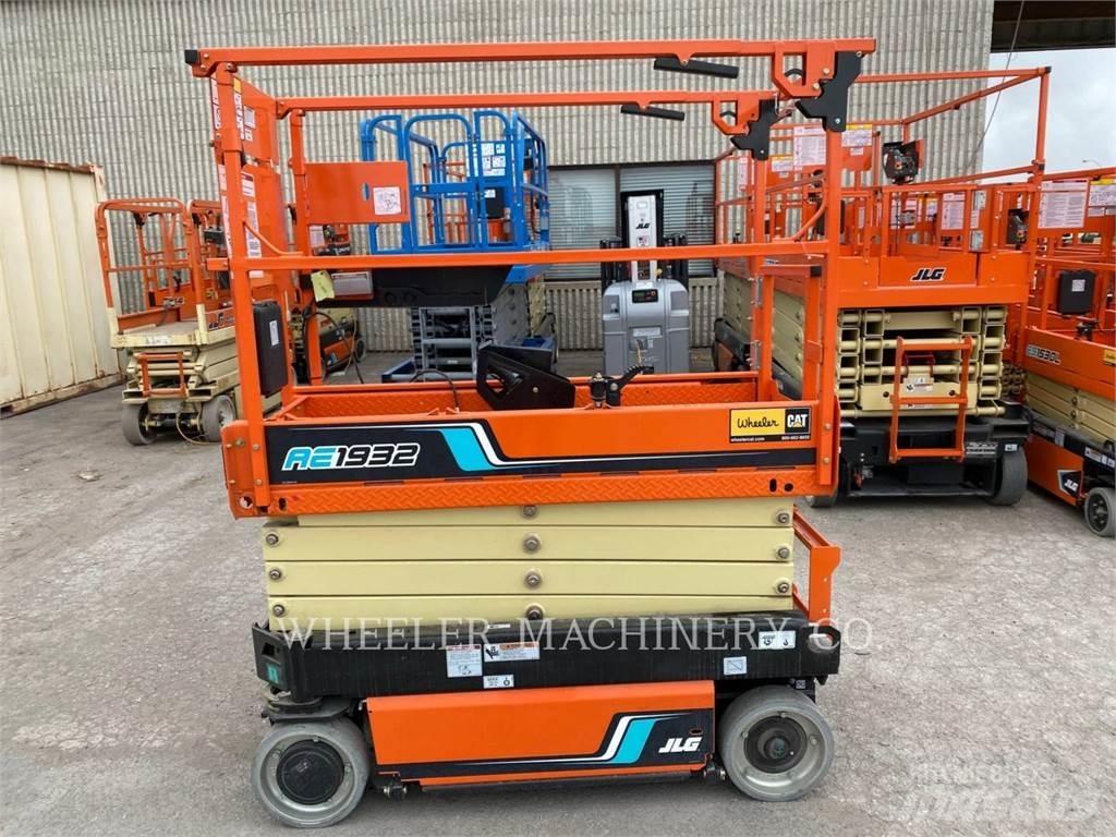 JLG AE1932 剪式升降機