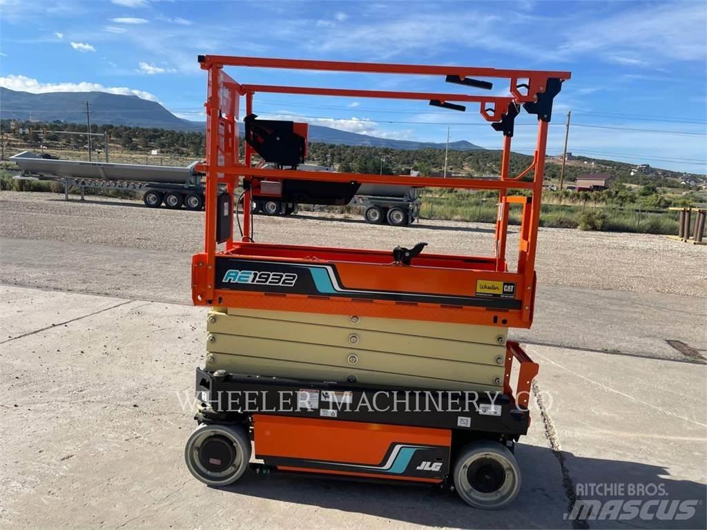 JLG AE1932 剪式升降機